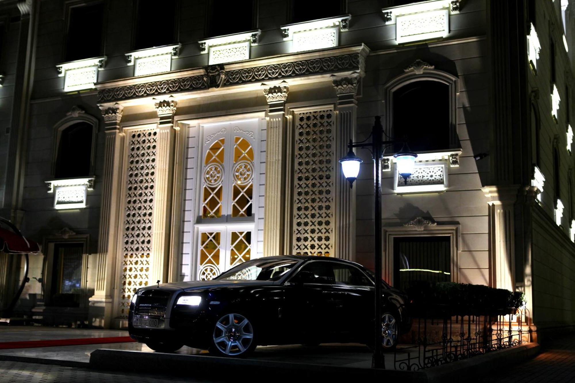 Vego Hotel Ganja Exterior photo