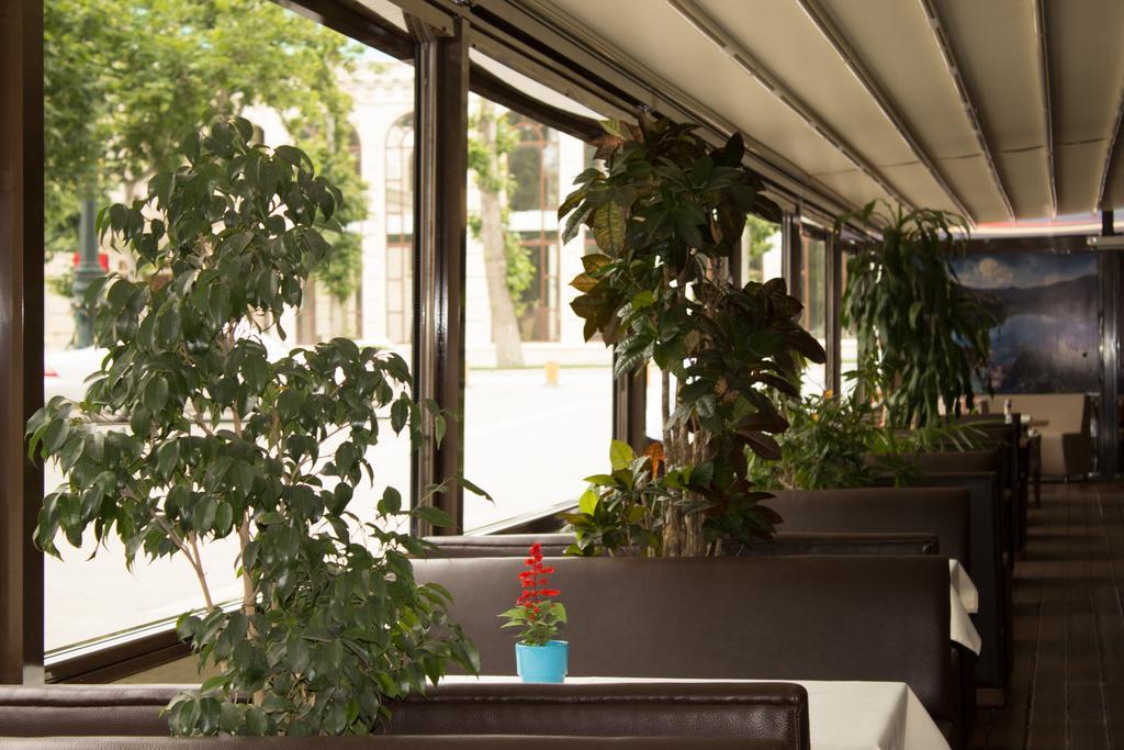 Vego Hotel Ganja Exterior photo